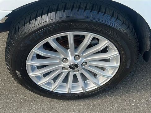 Used 2012 Land Rover Range Rover Sport HSE AWD/4WD image 20
