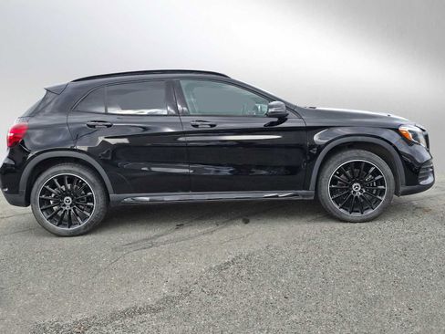 Used 2018 Mercedes-Benz GLA 250 4MATIC image 2