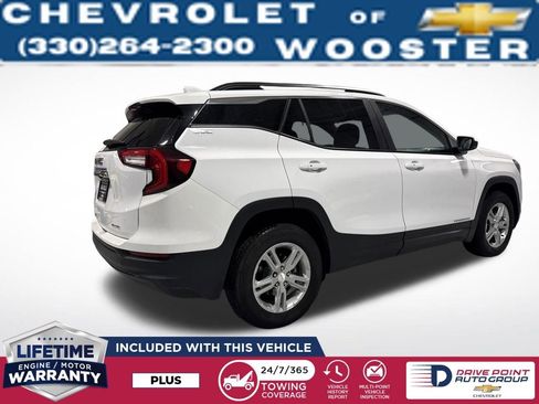 Used 2023 GMC Terrain SLE w/ Driver Convenience Package image 5