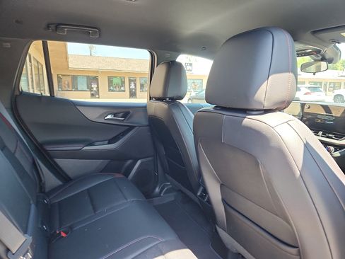 Used 2026 Chevrolet Equinox RS AWD/4WD image 28