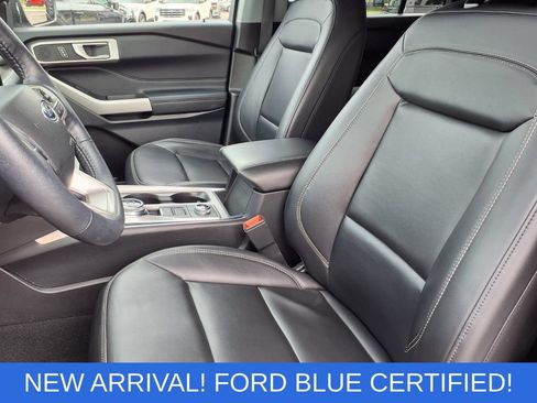 Certified 2023 Ford Explorer XLT w/ Equipment Group 202A AWD/4WD image 3