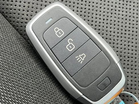 Used 2025 Chevrolet Blazer EV RS image 10