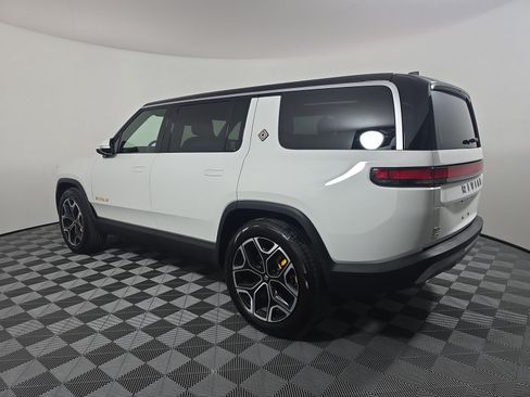 Used 2024 Rivian R1S Adventure AWD/4WD image 3