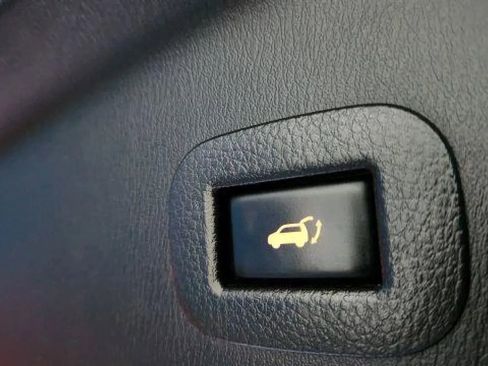 Used 2020 Nissan Armada SV w/ Driver Package image 50