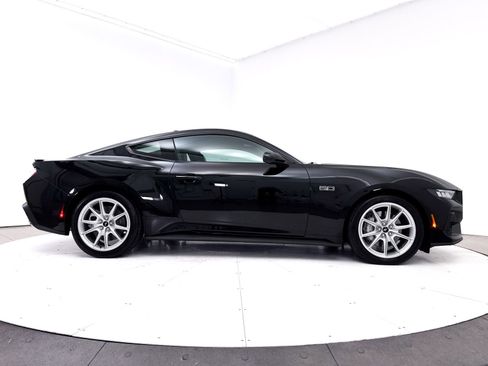 Used 2024 Ford Mustang GT Premium RWD image 40
