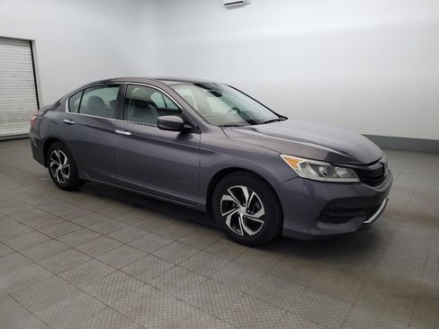 Used 2017 Honda Accord LX image 11