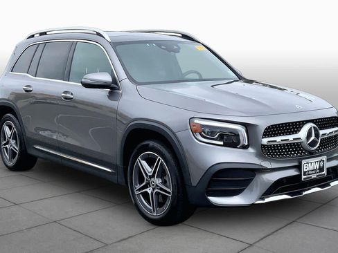 Used 2023 Mercedes-Benz GLB 250 4MATIC image 2