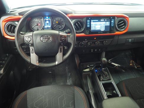Certified 2019 Toyota Tacoma TRD Sport image 5