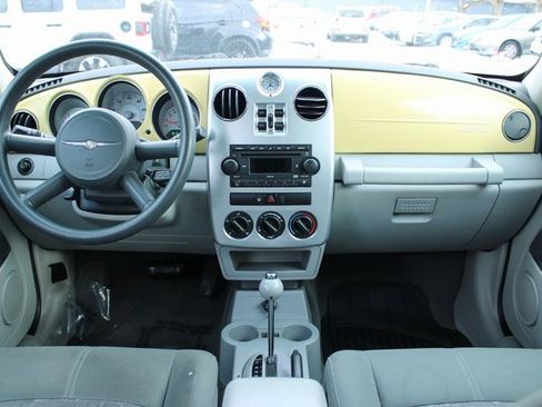 Used 2007 Chrysler PT Cruiser Touring w/ Fleet Value Group I image 15