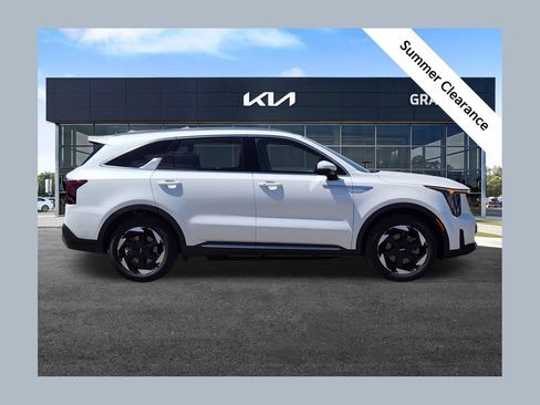 New 2026 Kia Sorento EX AWD/4WD image 1