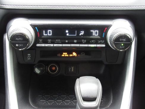 Used 2025 Toyota RAV4 XLE w/ Convenience Package AWD/4WD image 30