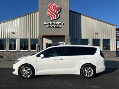 Used 2019 Chrysler Pacifica Touring Plus w/ Tire & Wheel Group