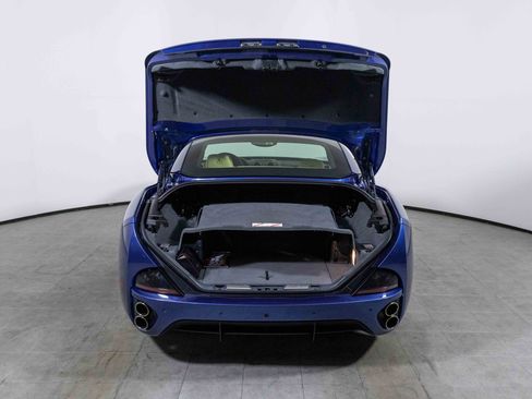 Used 2010 Ferrari California image 17