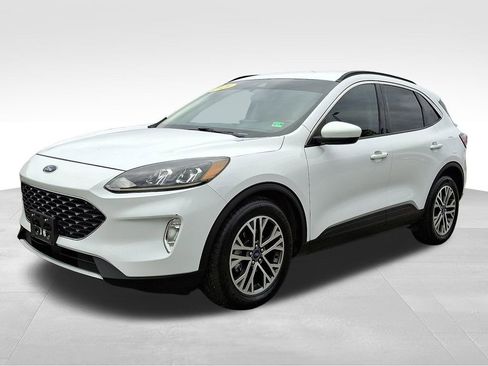 Used 2020 Ford Escape SEL image 3