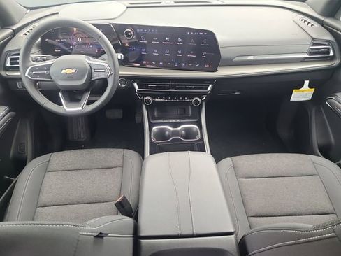 New 2026 Chevrolet Traverse LT image 13