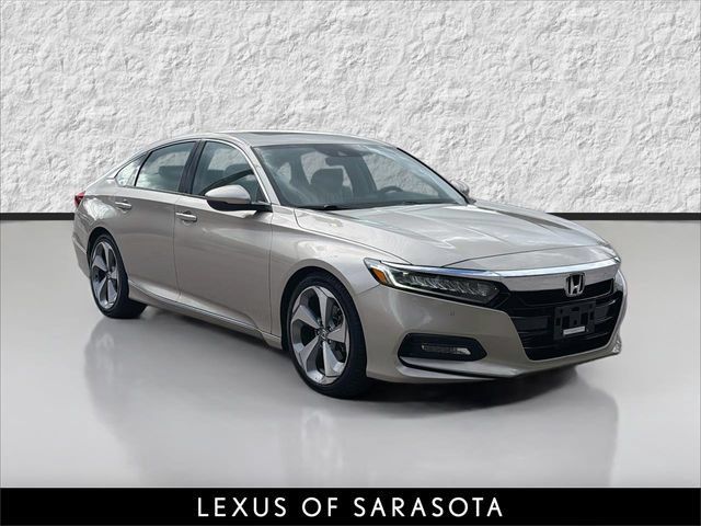 Used 2018 Honda Accord Touring image 1
