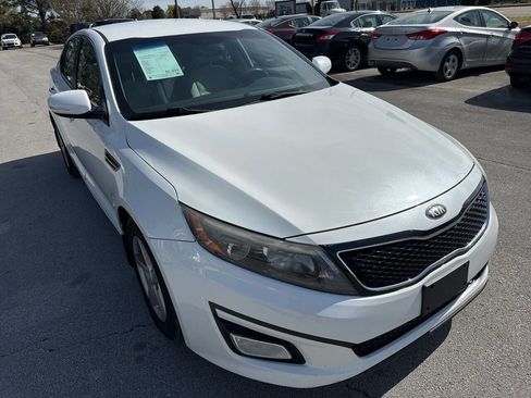 Used 2015 Kia Optima LX w/ Paint Protection Film Package FWD image 4
