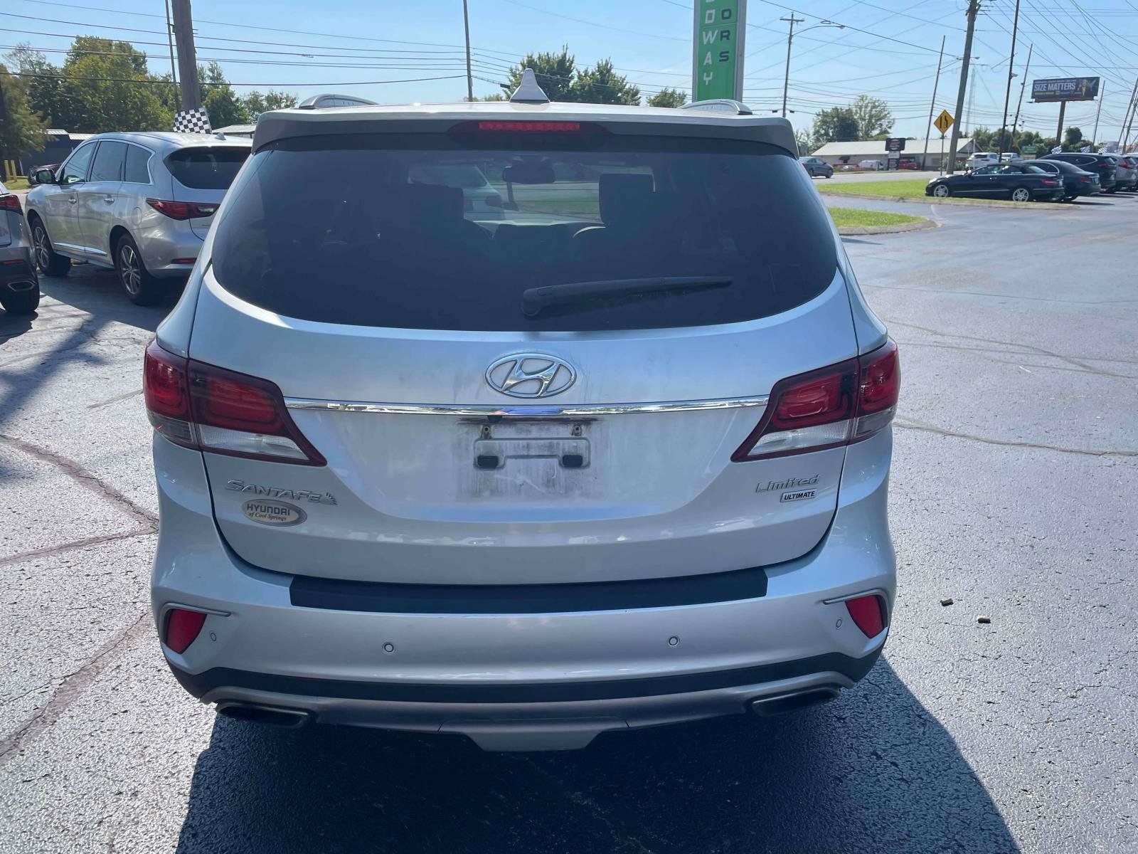 Used 2018 Hyundai Santa Fe Limited FWD image 6