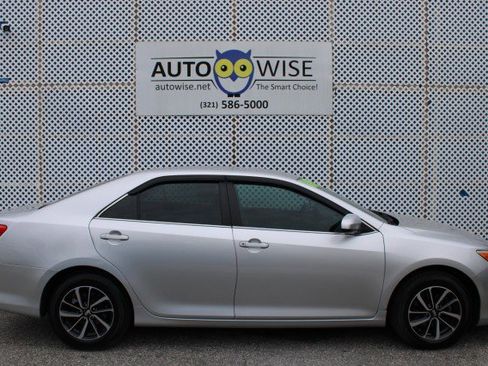 Used 2013 Toyota Camry L image 3