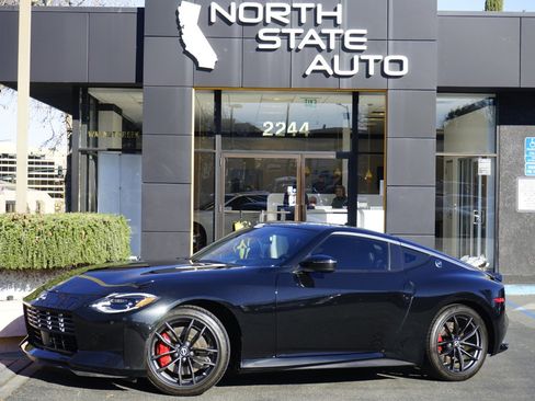 Used 2023 Nissan Z Performance w/ Floor Mat Package (L93) image 1