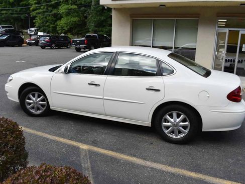 Used 2005 Buick LaCrosse CXL FWD image 7