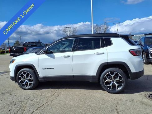 Used 2025 Jeep Compass Limited image 9
