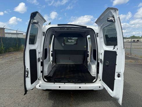 Used 2018 Nissan NV200 SV w/ Navigation Package image 37