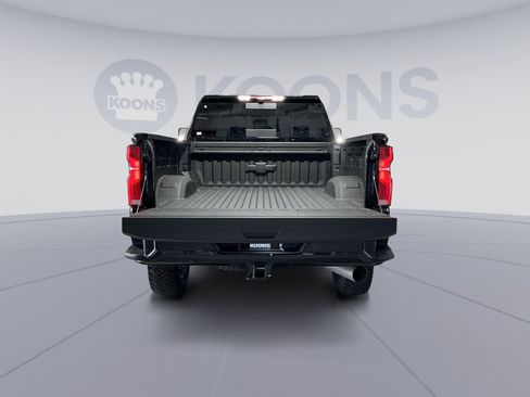 Used 2026 Chevrolet Silverado 2500 High Country w/ Midnight Edition AWD/4WD image 24