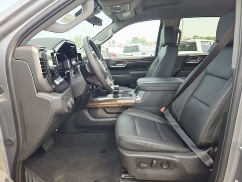 Certified 2026 Chevrolet Silverado 1500 LT Trail Boss w/ Safety Package AWD/4WD image 8
