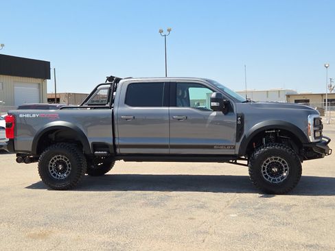 Used 2023 Ford F250 Lariat w/ Lariat Ultimate Package AWD/4WD image 5