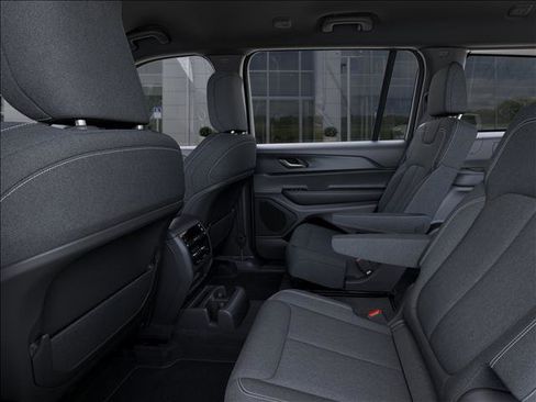 New 2026 Jeep Grand Cherokee L Laredo image 23