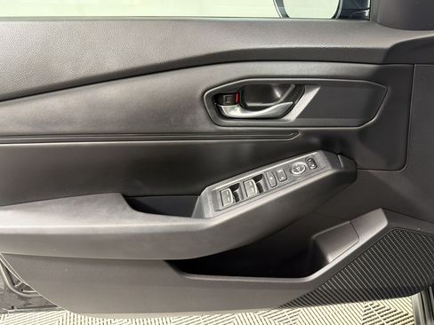 Used 2025 Honda Accord SE image 12