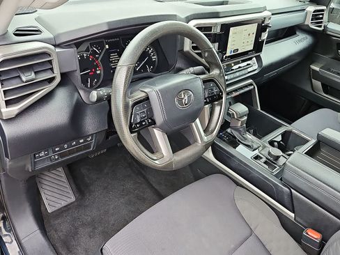 Used 2022 Toyota Tundra SR5 AWD/4WD image 16