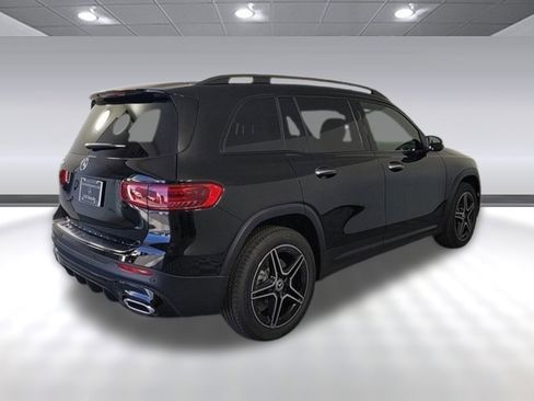 New 2024 Mercedes-Benz GLB 250 image 5