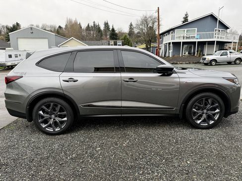 Used 2023 Acura MDX A-Spec image 6