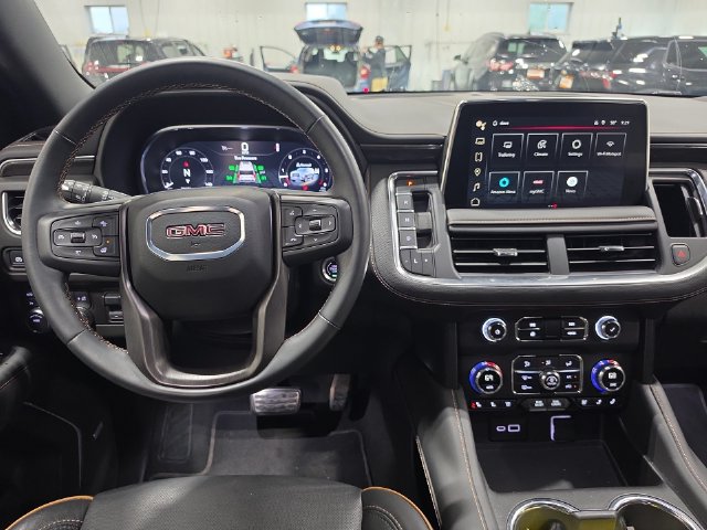 Used 2024 GMC Yukon AT4 w/ Technology Package AWD/4WD image 5