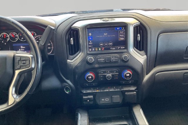 Used 2021 Chevrolet Silverado 1500 LT Trail Boss w/ Convenience Package II AWD/4WD image 9