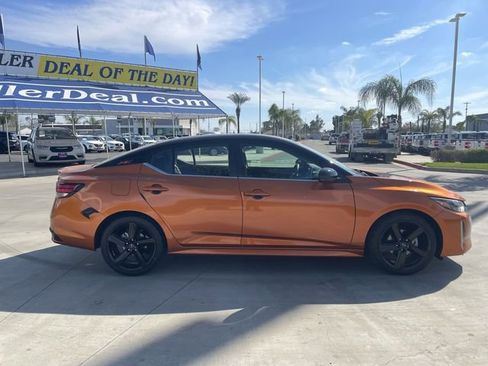 Used 2024 Nissan Sentra SR image 9