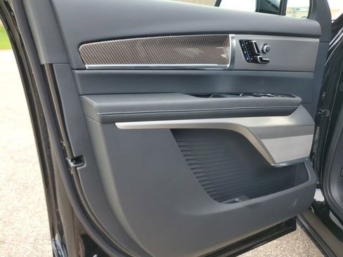 New 2026 Cadillac Vistiq Sport image 22