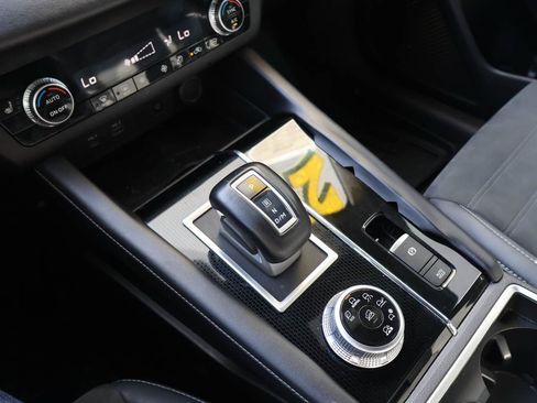 Used 2022 Mitsubishi Outlander SE AWD/4WD image 18