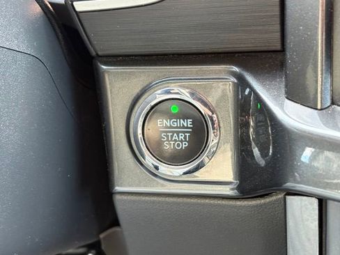 Used 2022 Ford F150 XLT w/ Equipment Group 302A High image 16