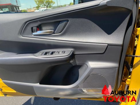 New 2026 Toyota Prius Plug-In Hybrid FWD image 30