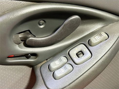 Used 1998 Pontiac Firebird Formula w/ Security Pkg image 18