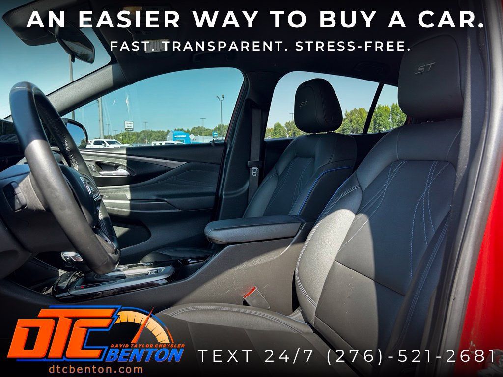 Used 2024 Buick Envista Sport Touring w/ Convenience II Package FWD image 7