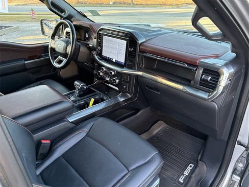 Used 2022 Ford F150 Lariat w/ Equipment Group 502A High image 31