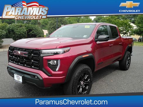 Used 2023 GMC Canyon Elevation w/ Convenience Package AWD/4WD image 1