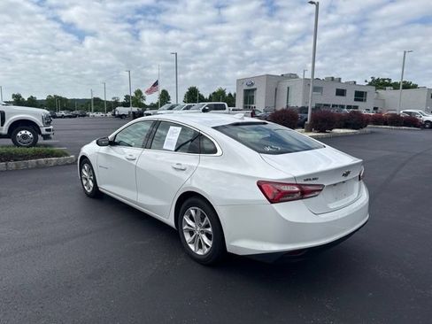 Used 2022 Chevrolet Malibu LT FWD image 5