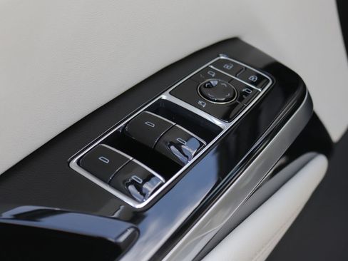 Certified 2026 Cadillac Escalade Sport AWD/4WD image 10