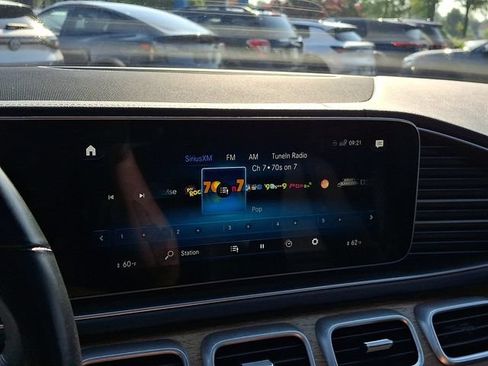 Used 2021 Mercedes-Benz GLS 450 4MATIC image 21