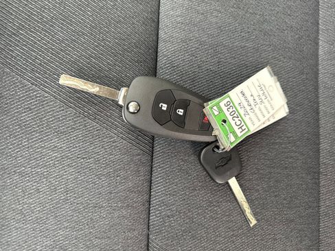 Used 2024 Chevrolet Trax LS image 29